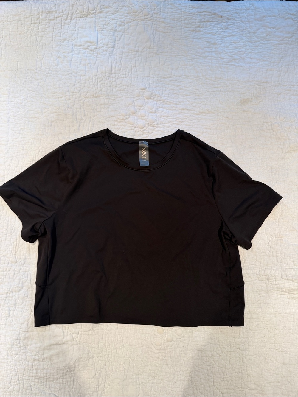 RHONE Serene Cropped Black Short Sleeve Women's Tee
